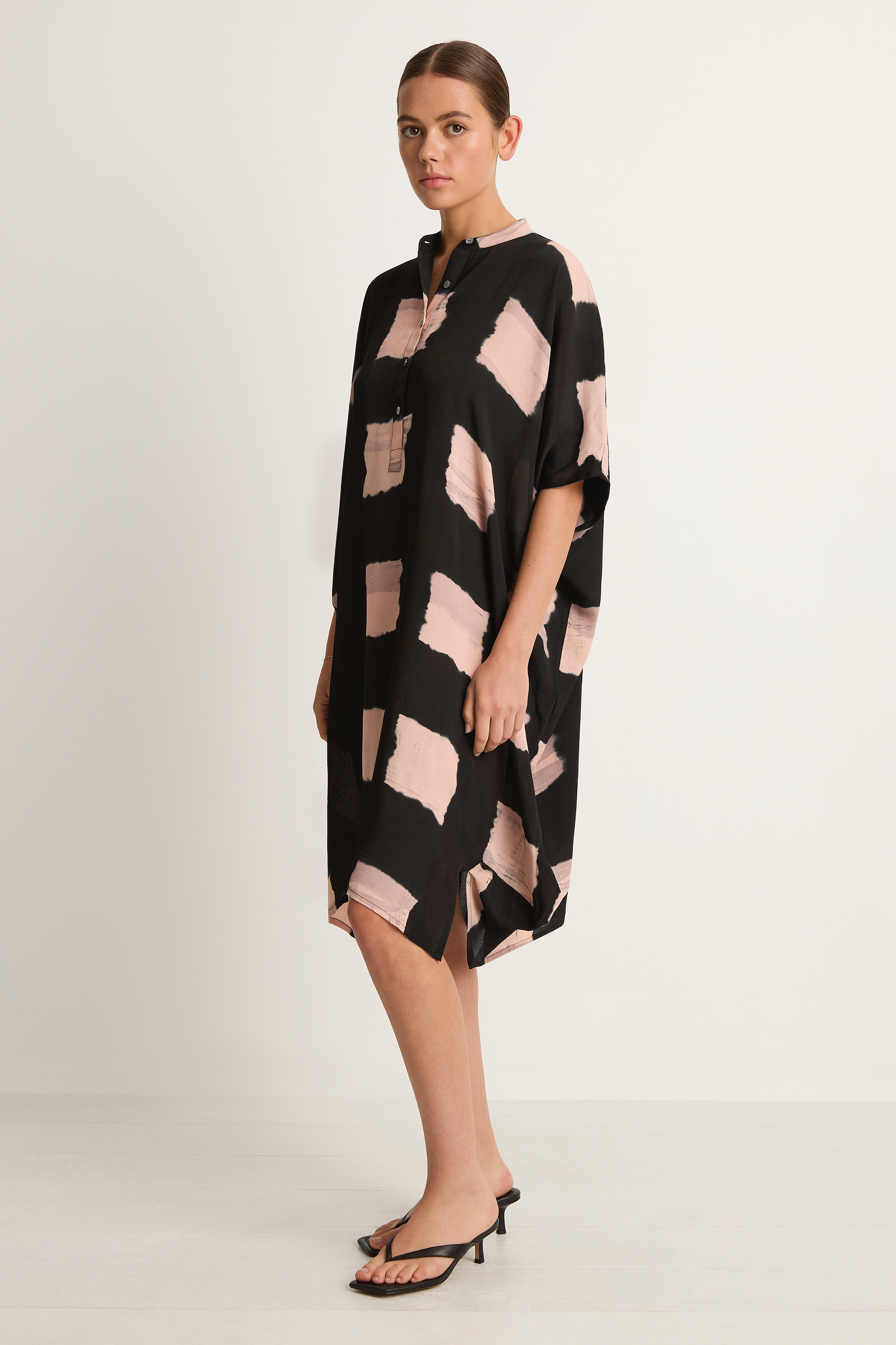 Nous Sam Caftan - Irregular Check