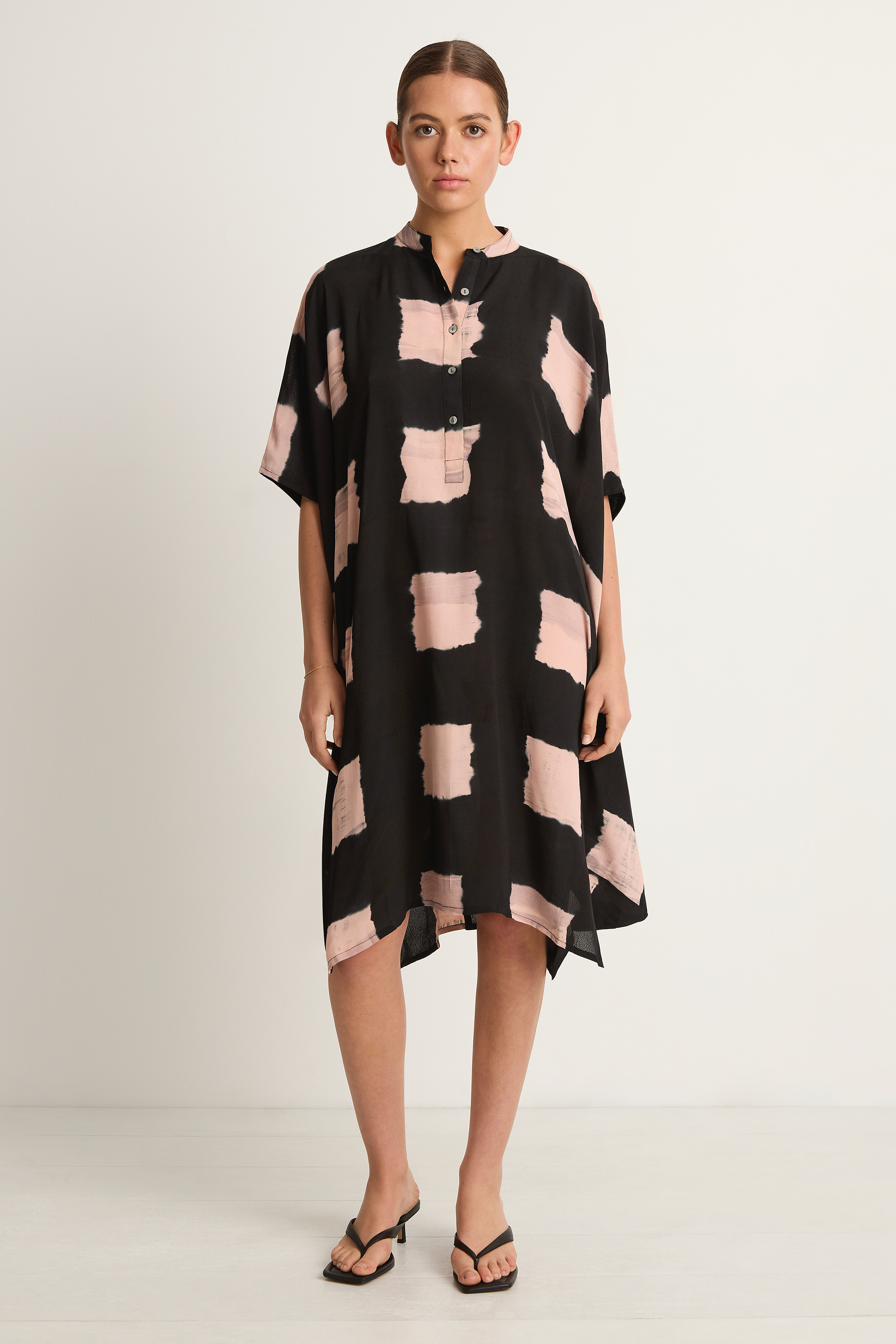 Nous Sam Caftan - Irregular Check