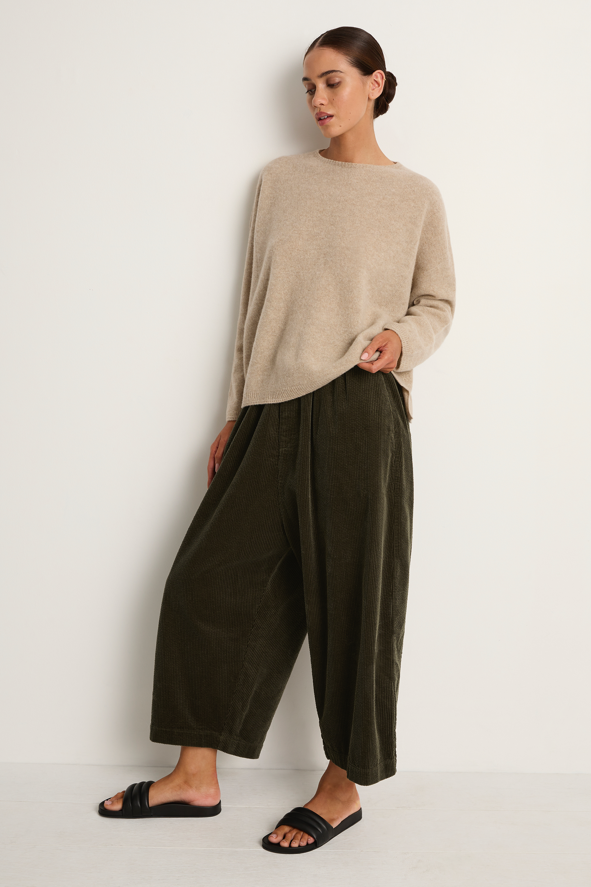 Pas De Calais Fine Wool Crewneck Pullover - Beige