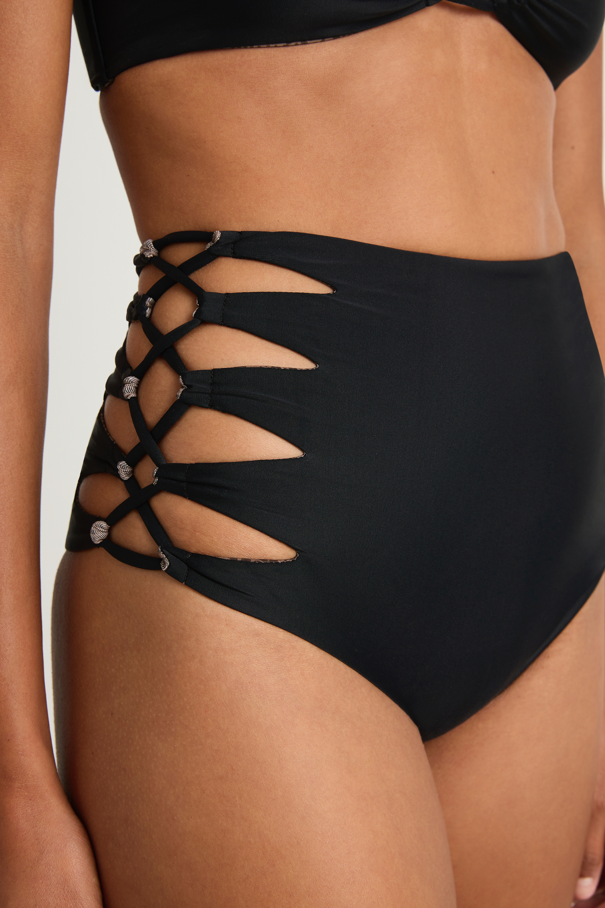 ACACIA Queens Bottom - Black