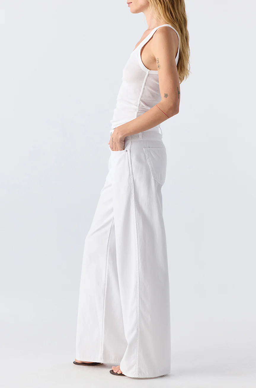 AMO Denim Regina Jeans - White