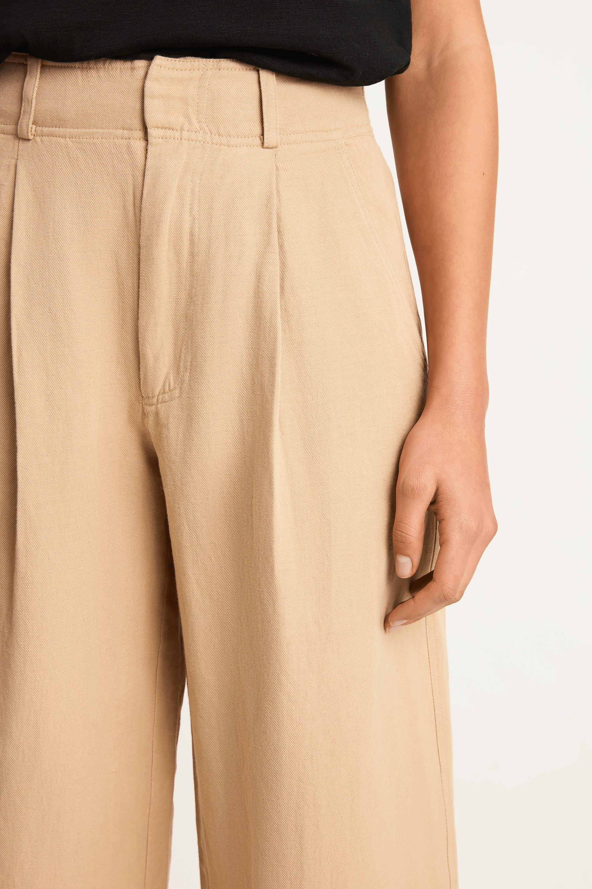 Apiece Apart Bari Crop Trouser - Desert