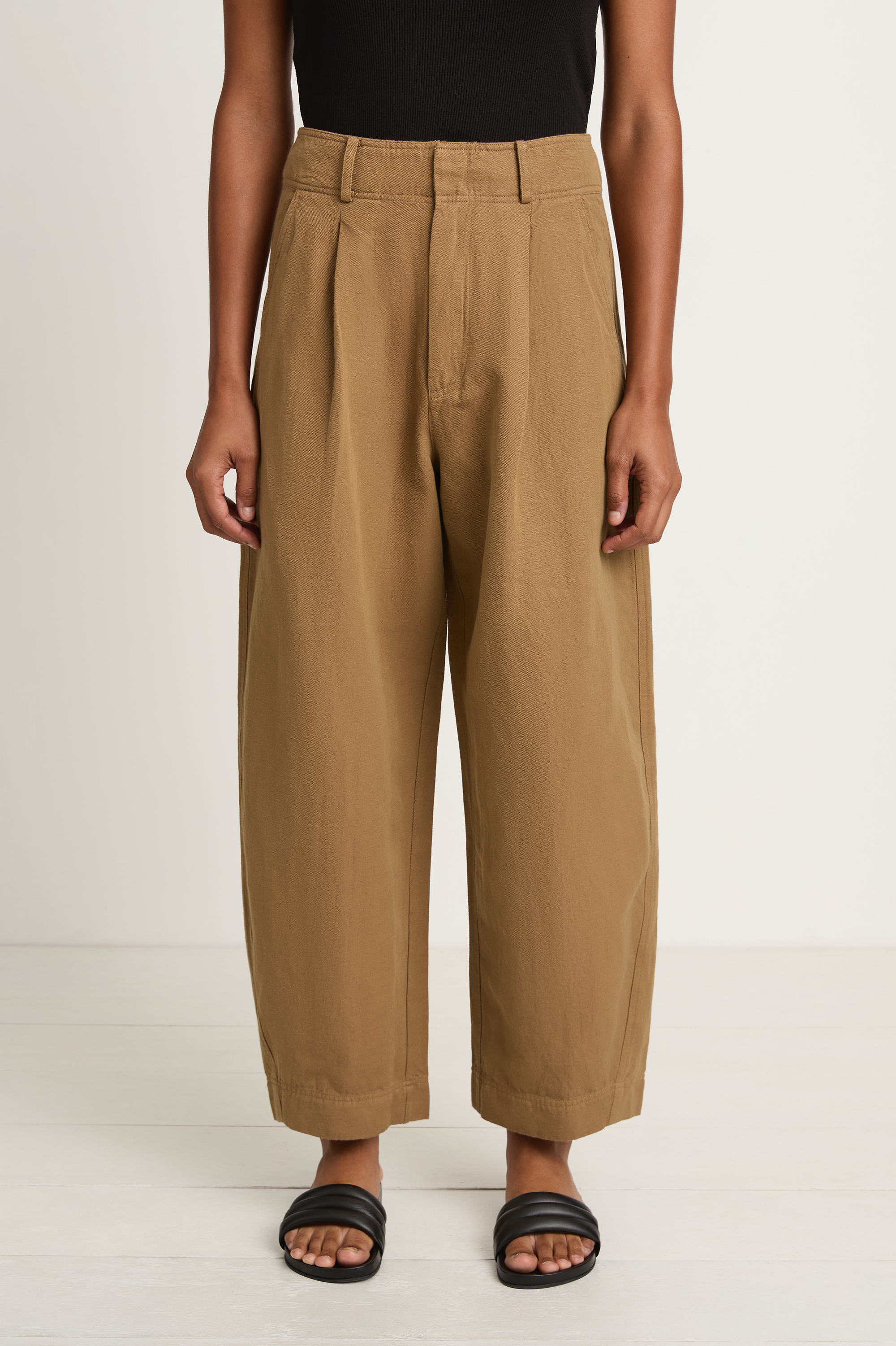 Apiece Apart Bari Crop Trouser - Oak
