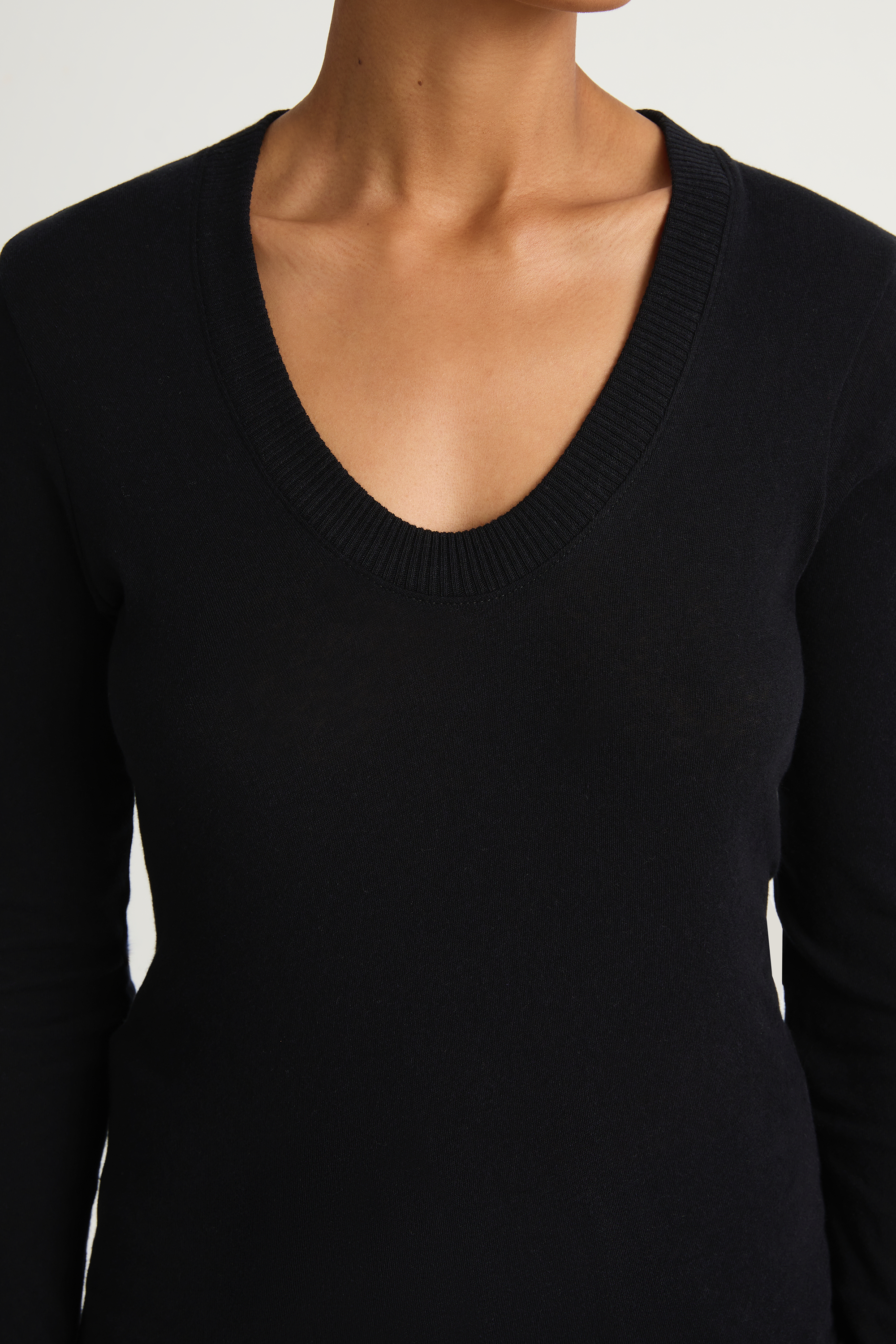 Enza Costa Cashmere Easy Cuffed U - Black