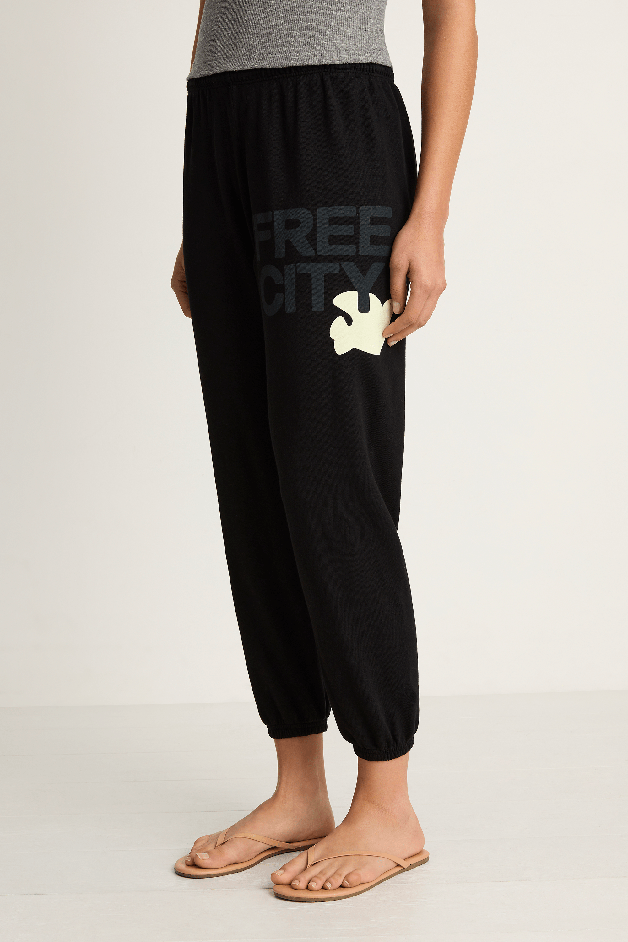 FREECITY Large Sweatpant - Blackspace Cream
