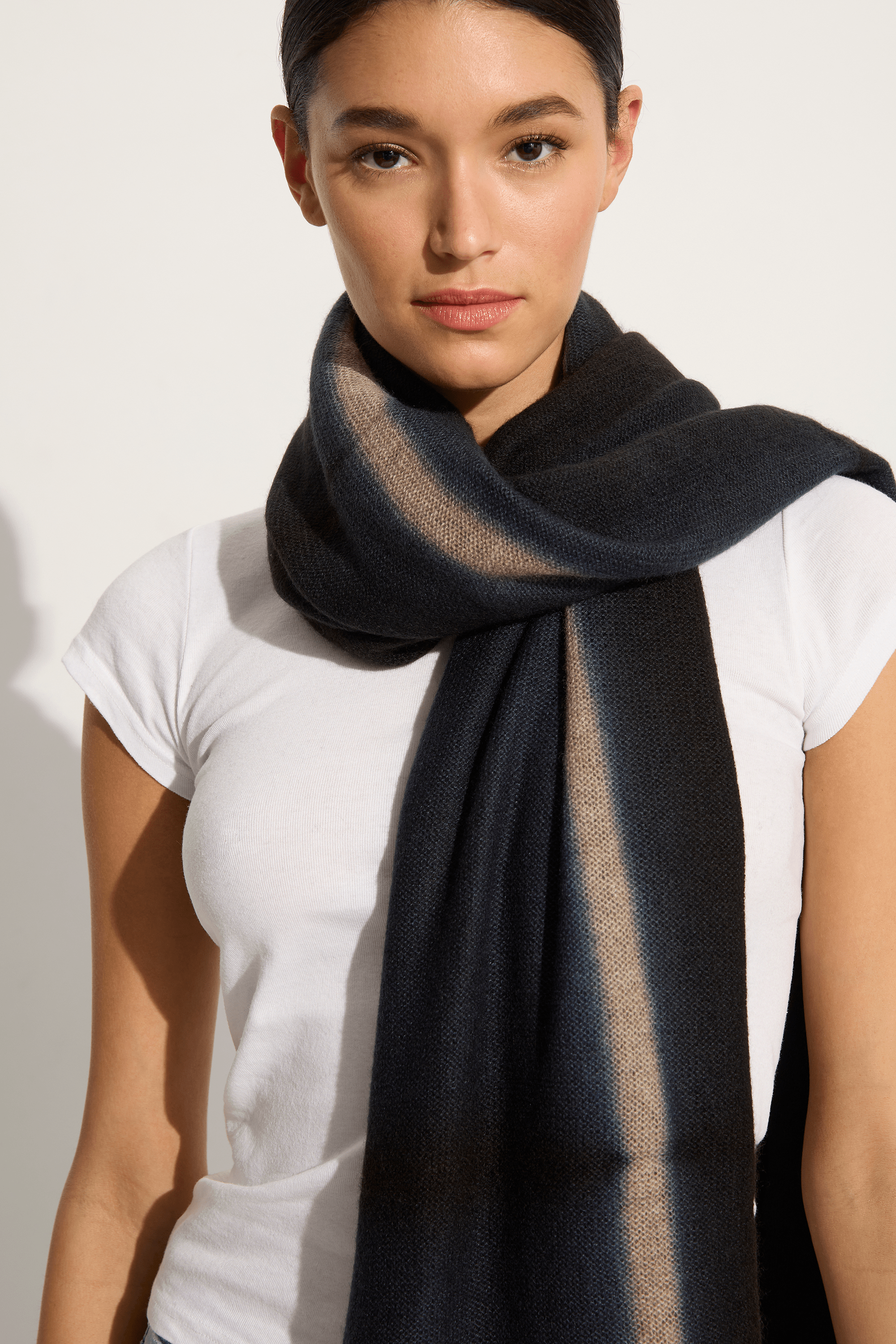Suzusan Cashmere knit shawl Boujime Shibori line in black / light coffee
