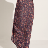 Natalie Martin Sarong in petitie fleur print aubergine