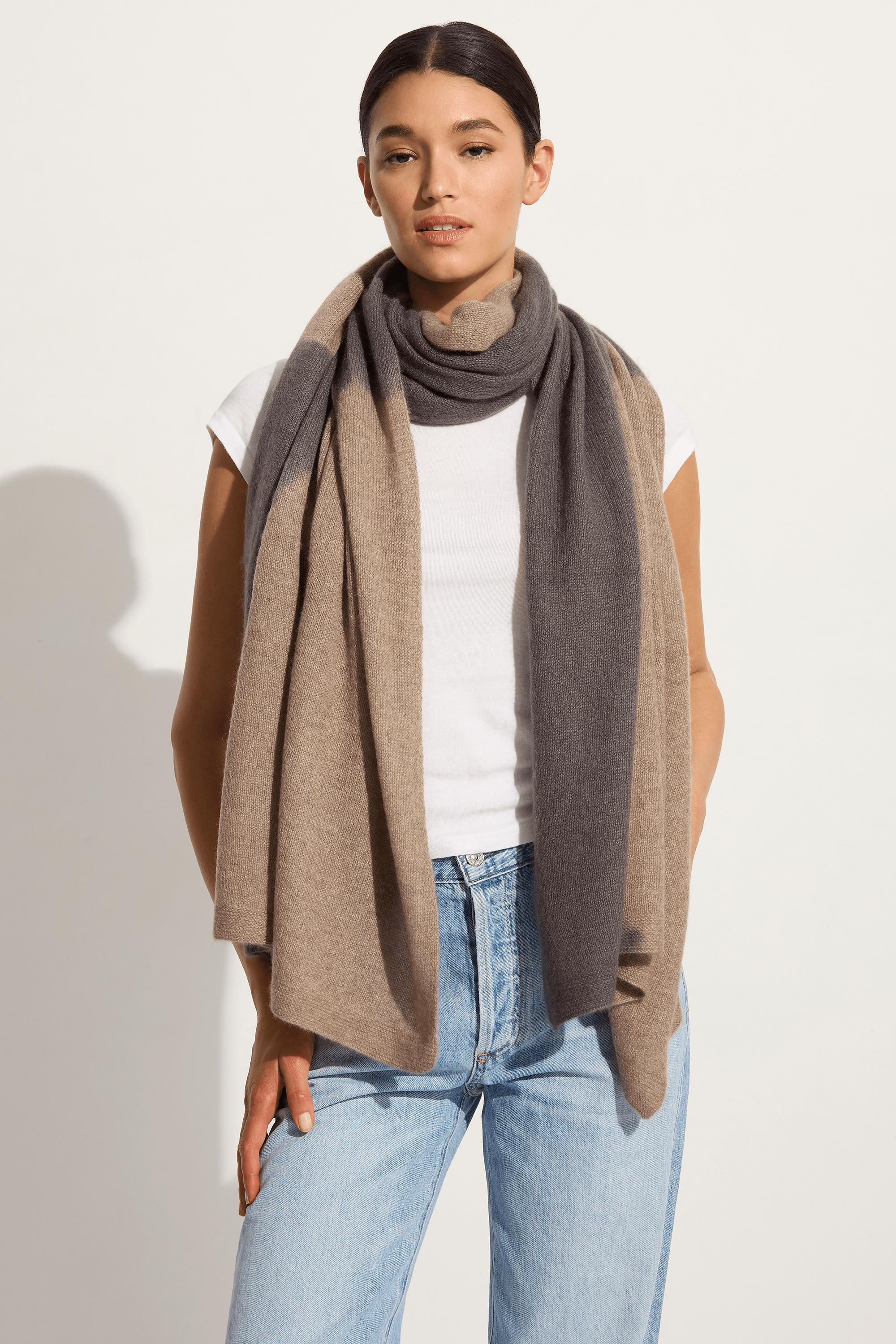 Suzusan Cashmere knit shawl Boushi Shibori dot in silver grey / light coffee