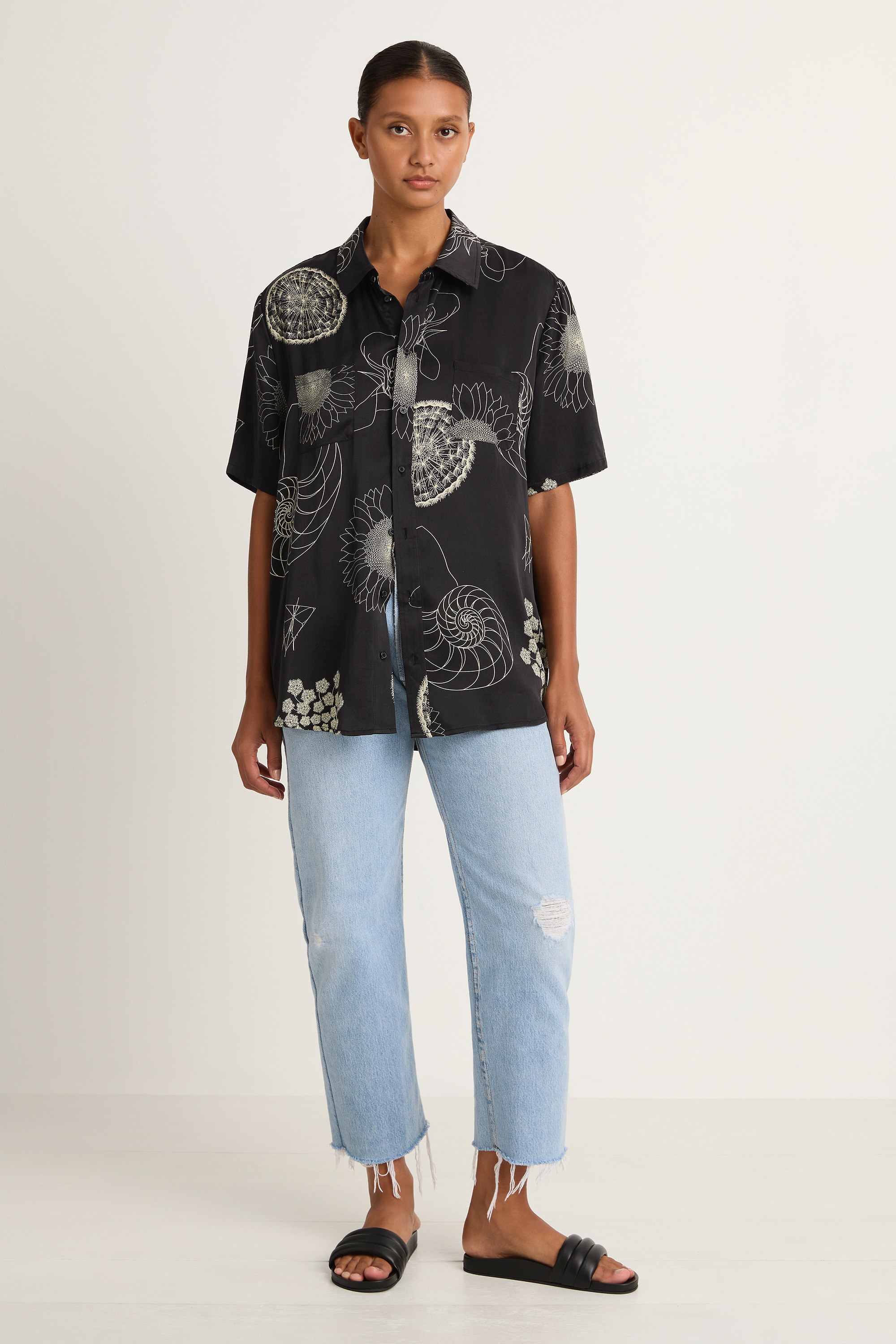 Silk Laundry Short Sleeve Boyfriend shirt - Fibonacci Black