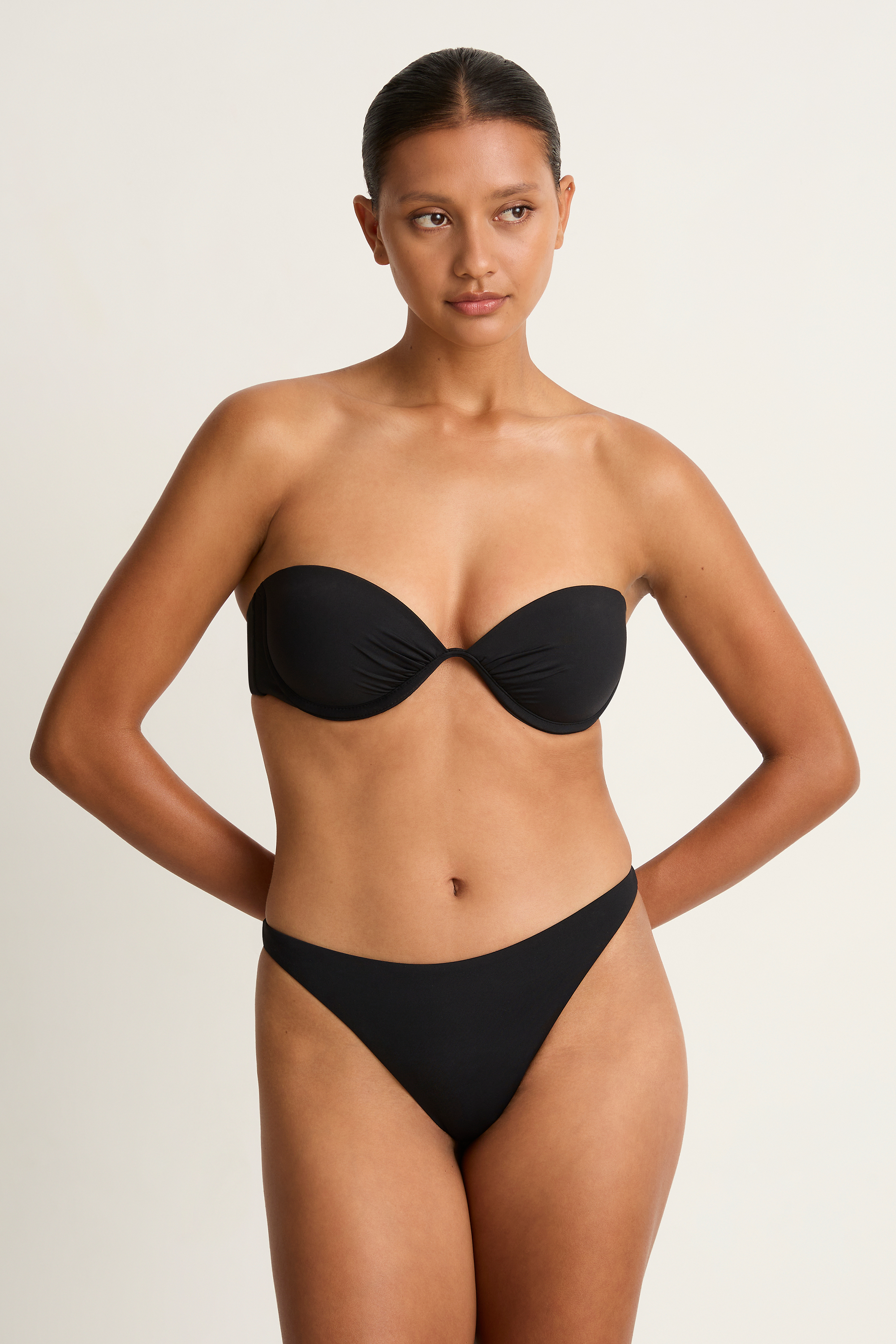 Vitamin A Mabel Underwire Bandeau Top - Samba Bottom - Black