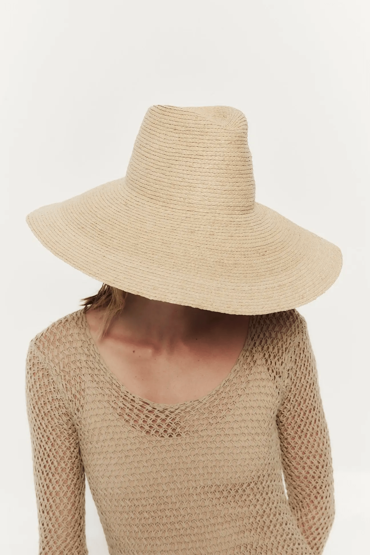 Janessa Leoné Tinsley wid brim in natural