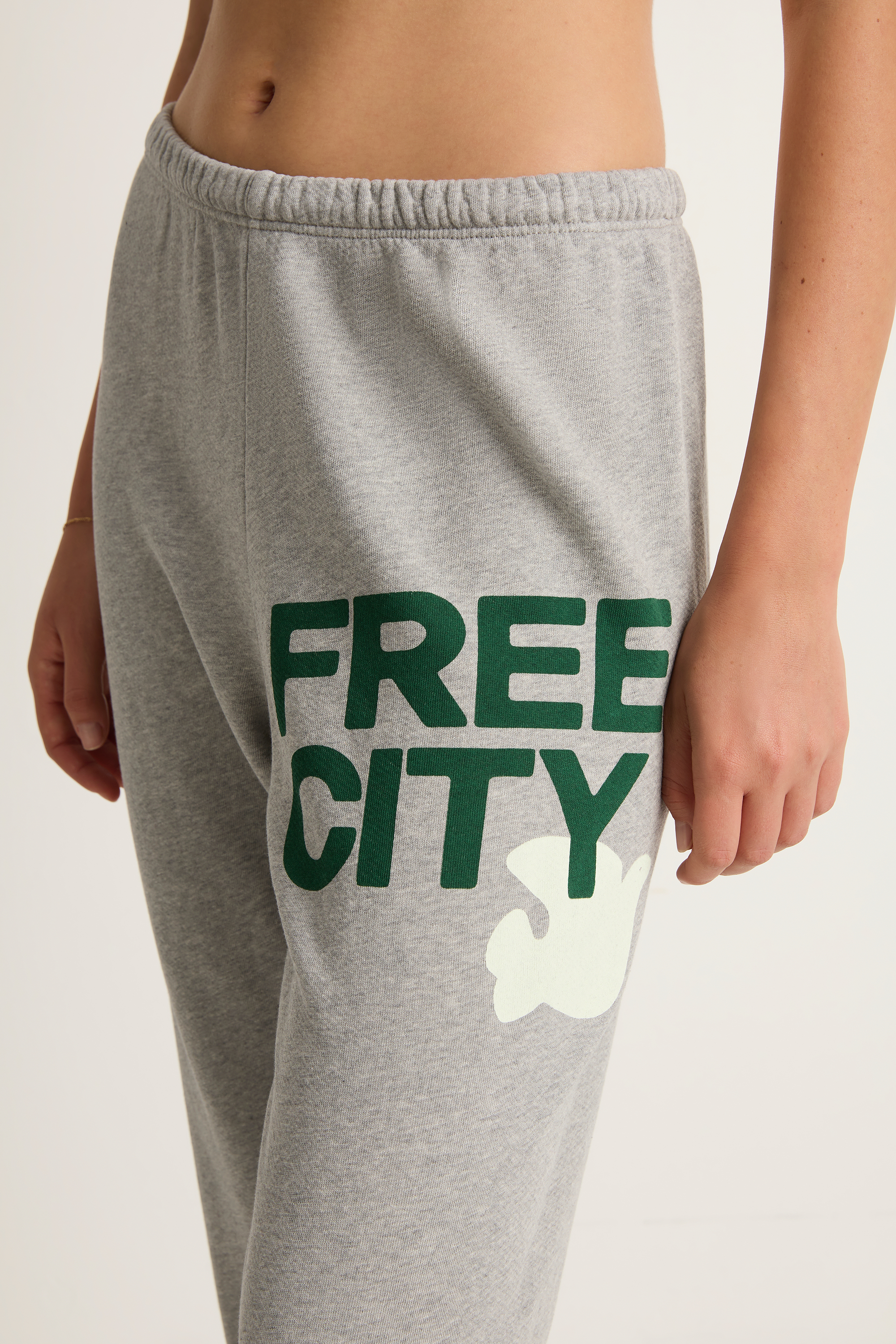 FREECITY Large Sweatpant - Heather Army