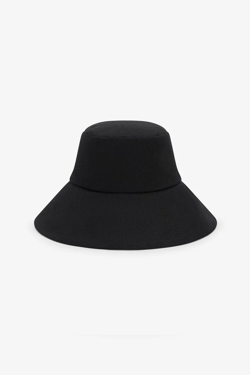 Janessa Leoné Walker Bucket Hat - Black