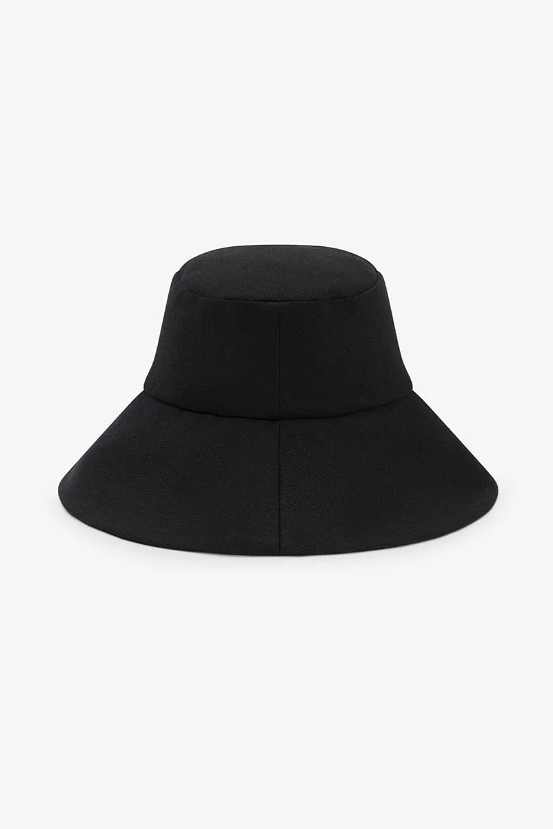 Janessa Leoné Walker Bucket Hat - Black