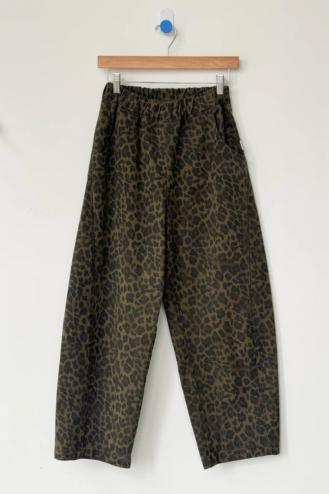 Le Bon Shoppe Arc Pants - Fern Leopard