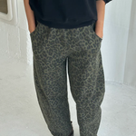 Le Bon Shoppe Arc Pants - Fern Leopard