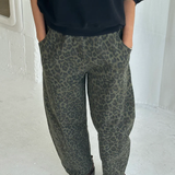 Le Bon Shoppe Arc Pants - Fern Leopard