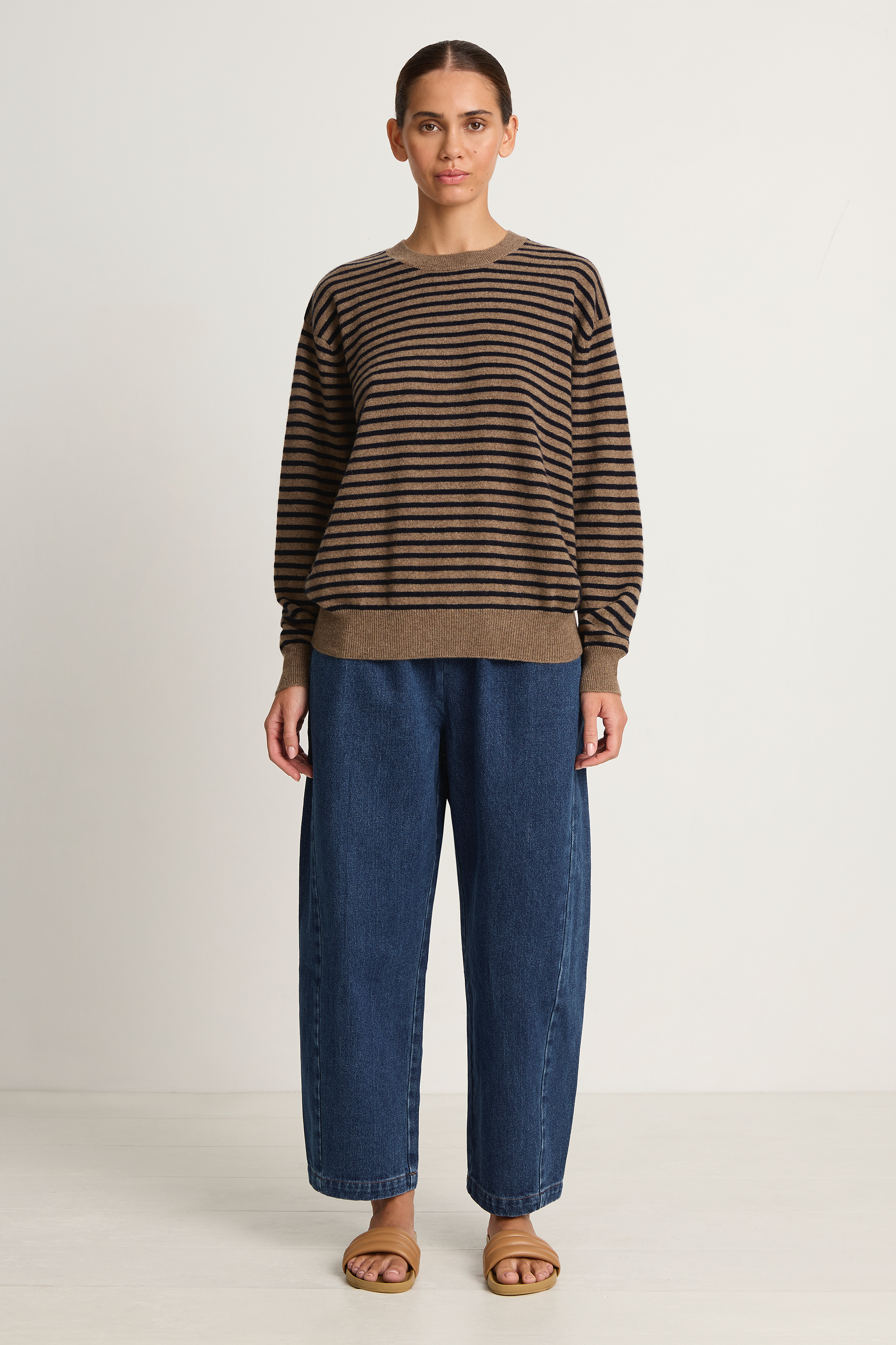 Demylee Neve Cashmere Sweater - Beige / Navy
