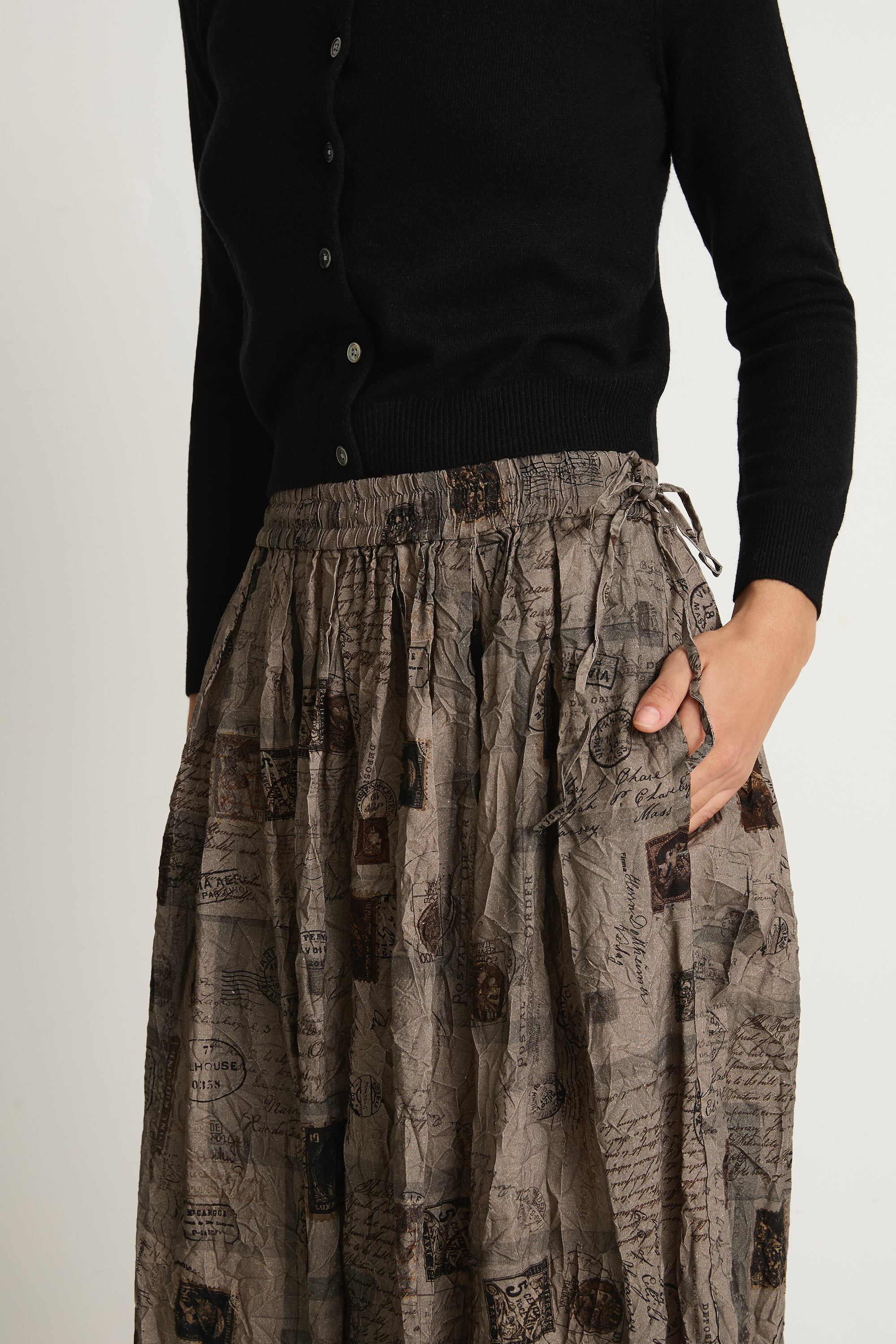 Pas De Calais Romantic Travel Skirt- Charcoal