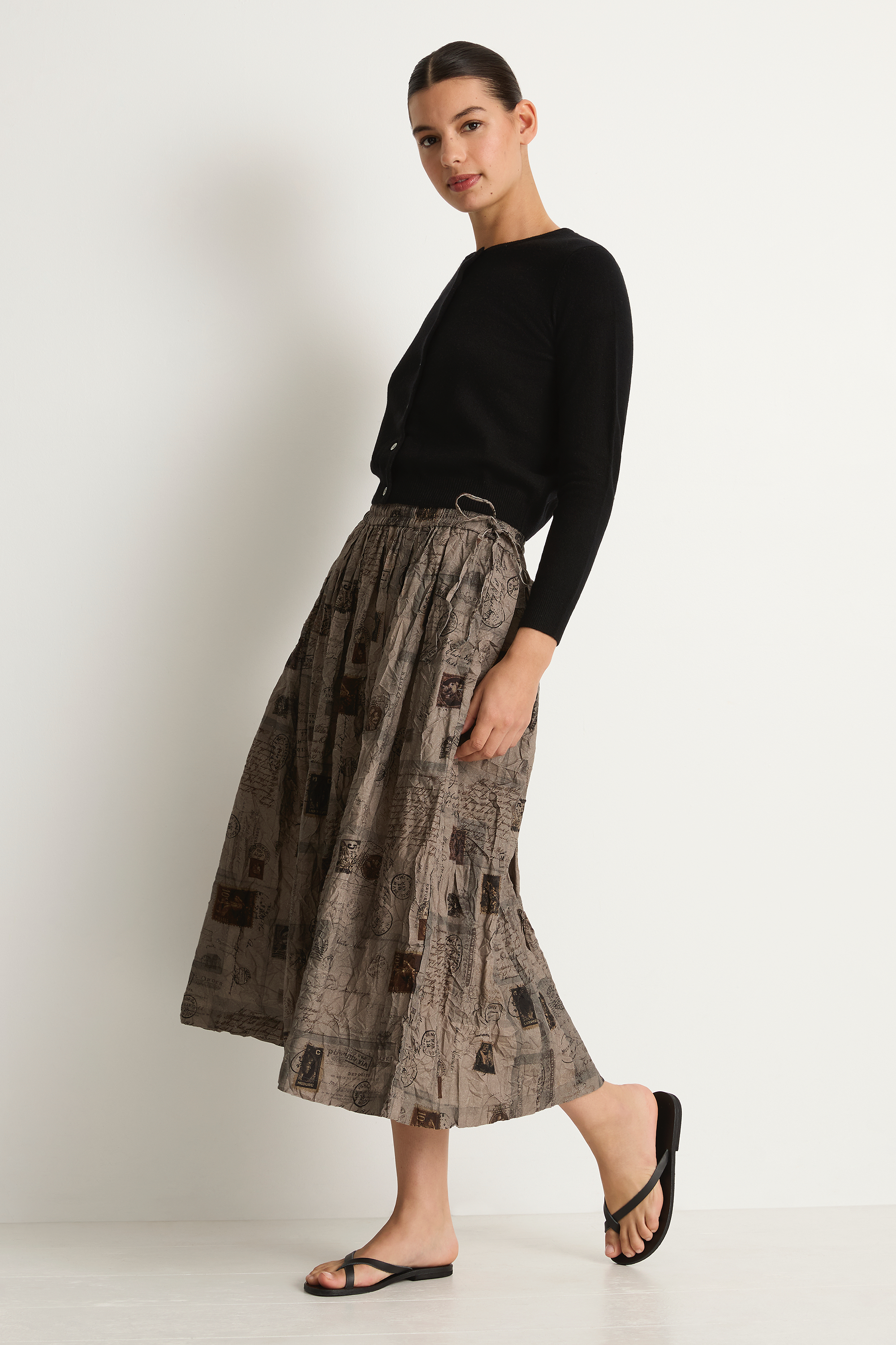 Pas De Calais Romantic Travel Skirt- Charcoal