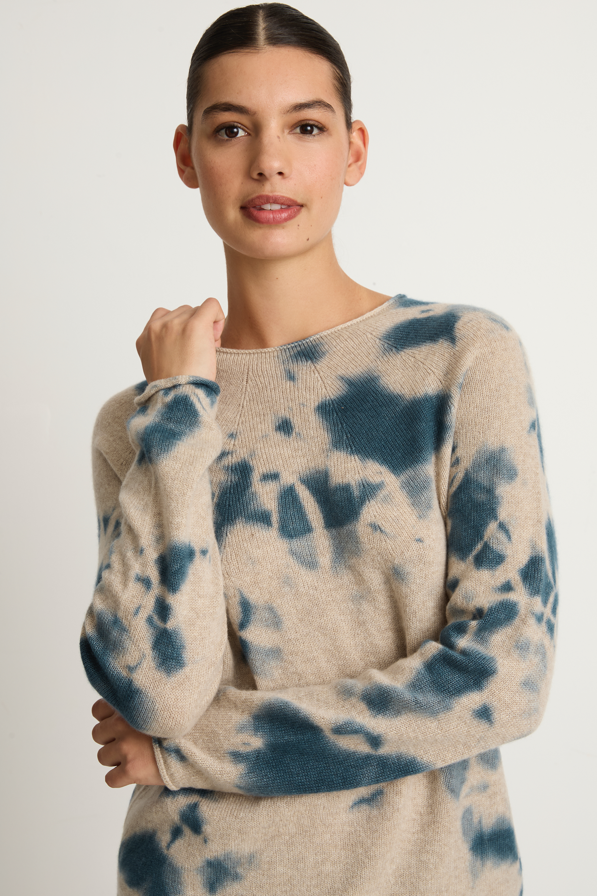 Suzusan Cashmere Seamless Long Pullover - Dark Blue / Sand