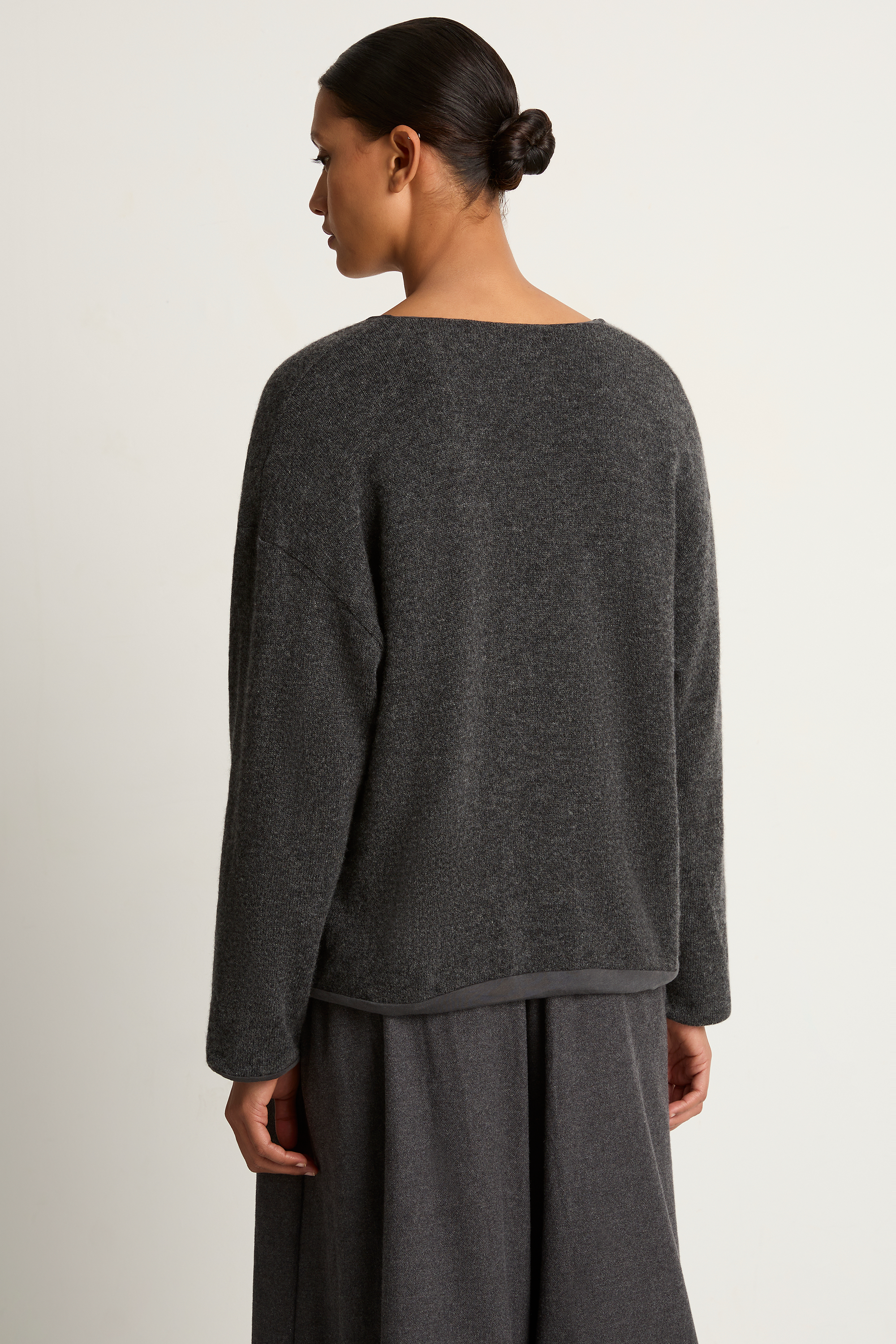 Elsa Esturgie Midi V-Neck Sweater - Grey