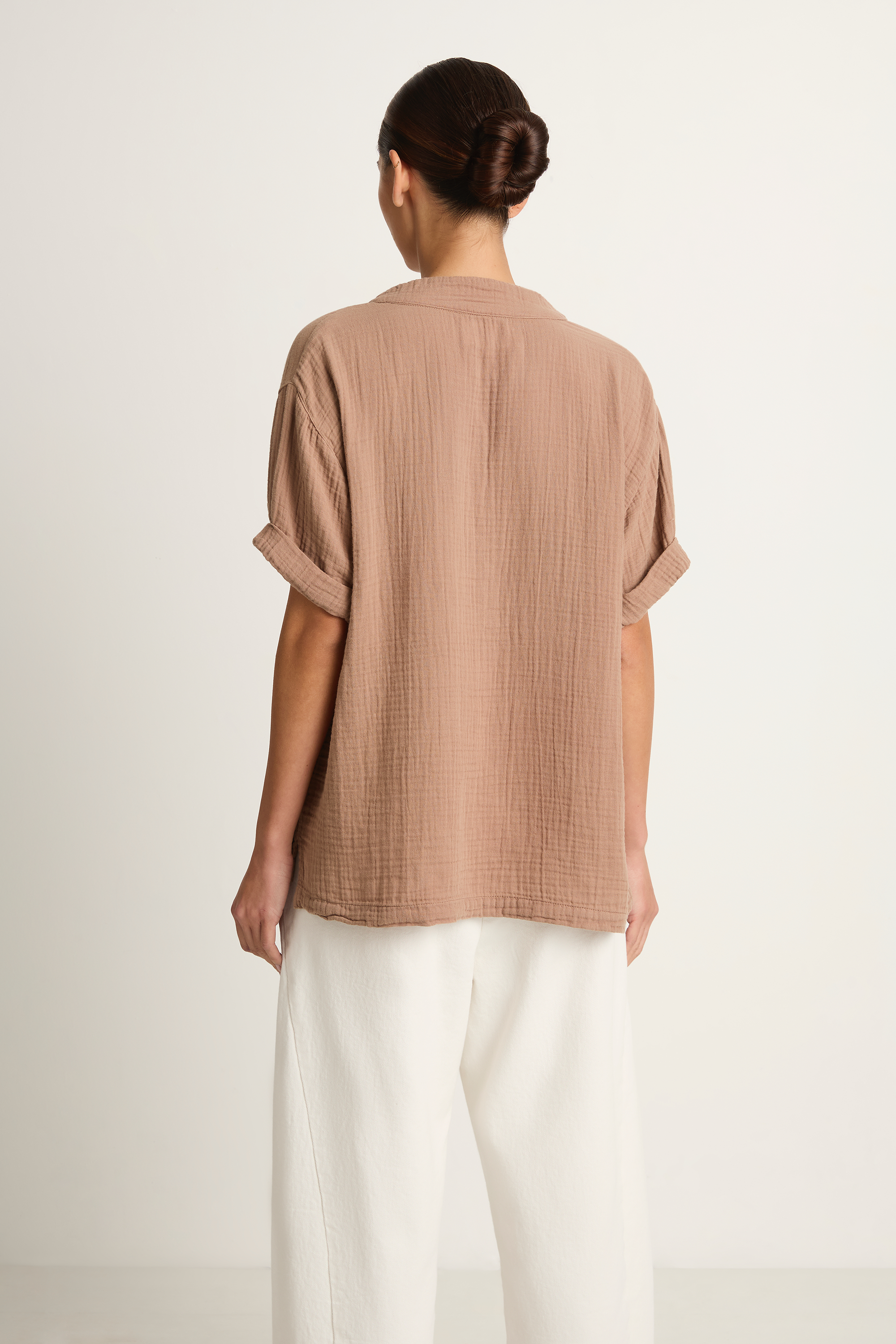 Xirena Avery Top - Ash Brown