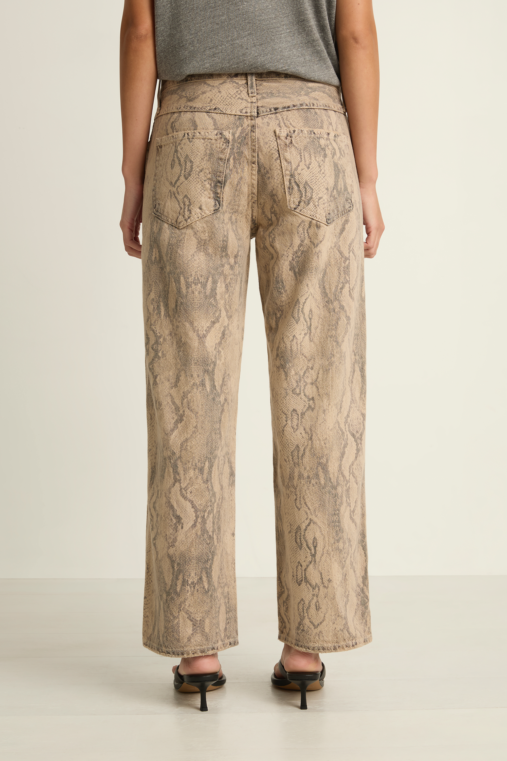 AMO Denim Billie Jeans - Python Cloud Grey