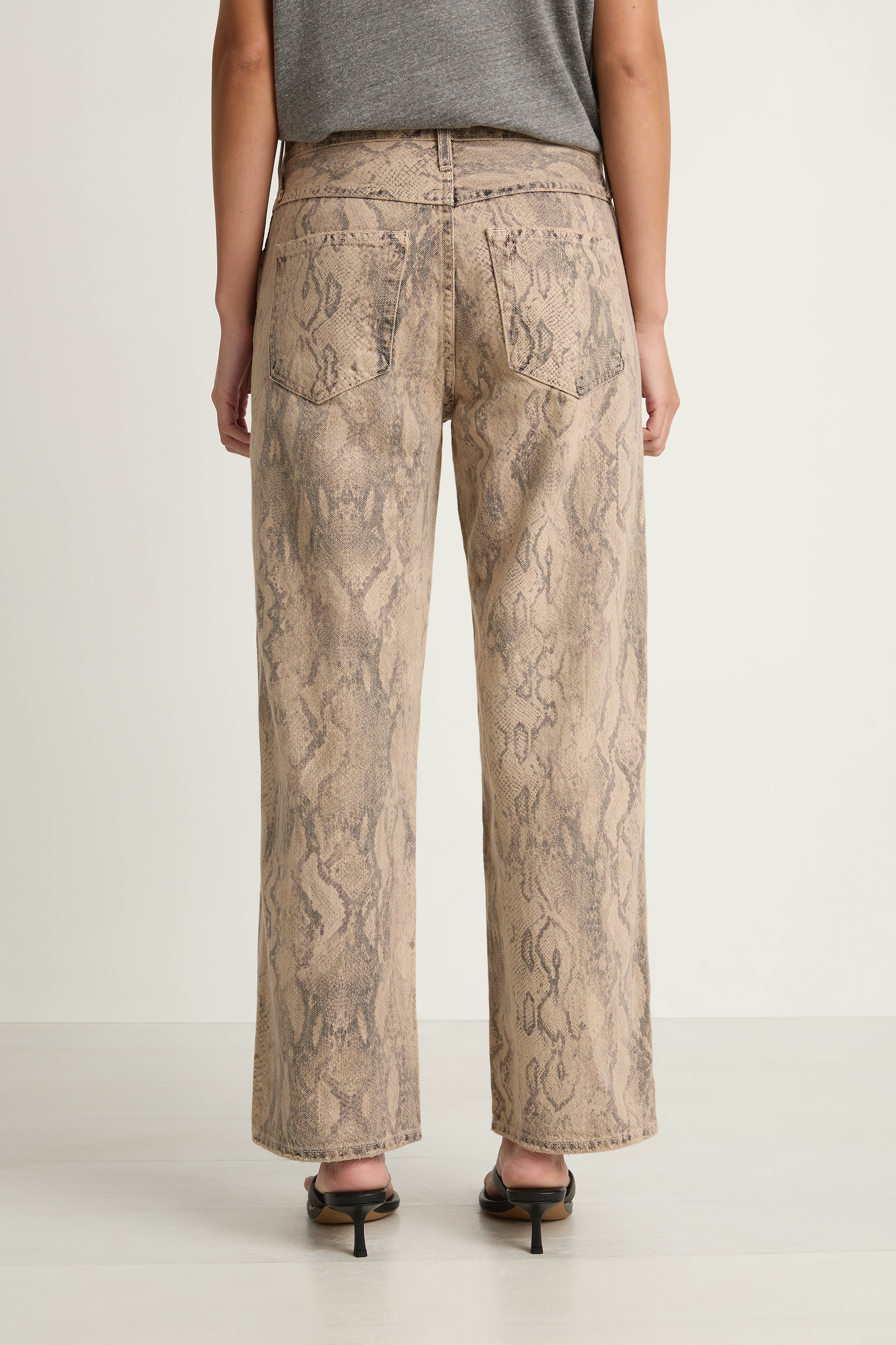 AMO Denim Billie Jeans - Python Cloud Grey