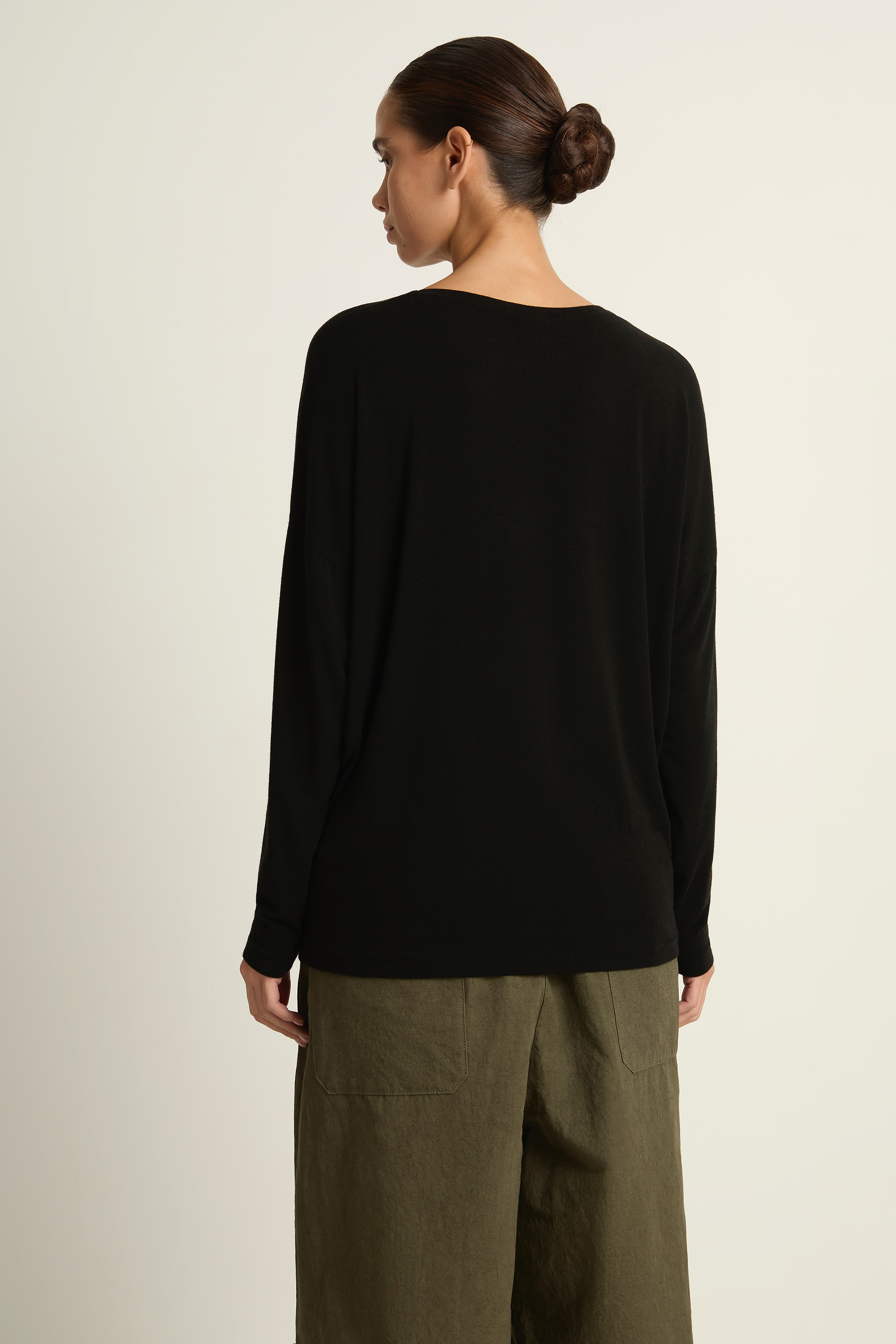 Pas De Calais Lyocell Cashmere Jersey Crewneck Pullover - Black