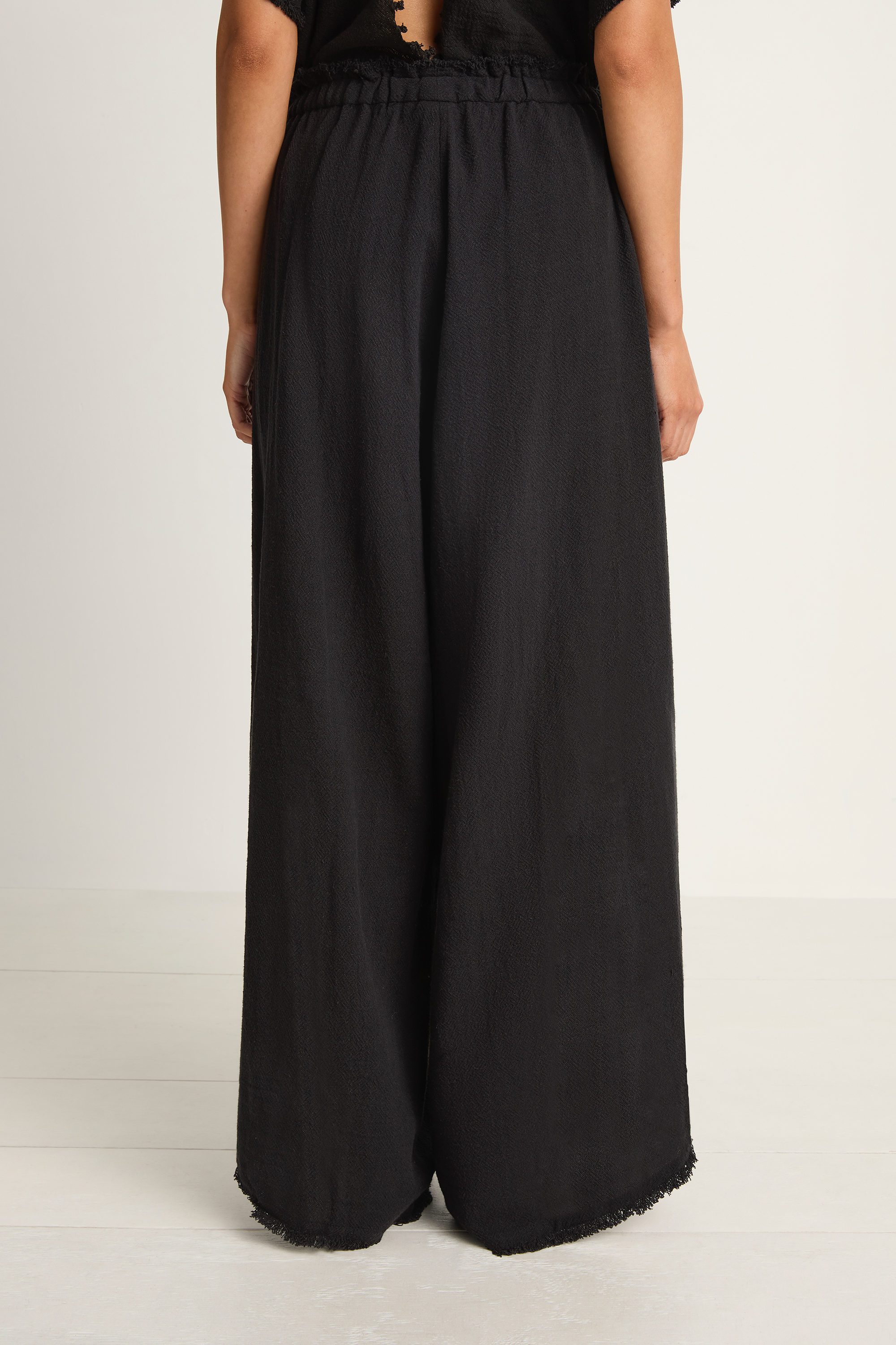 Caravana Xubue Wide Leg Pants - Black