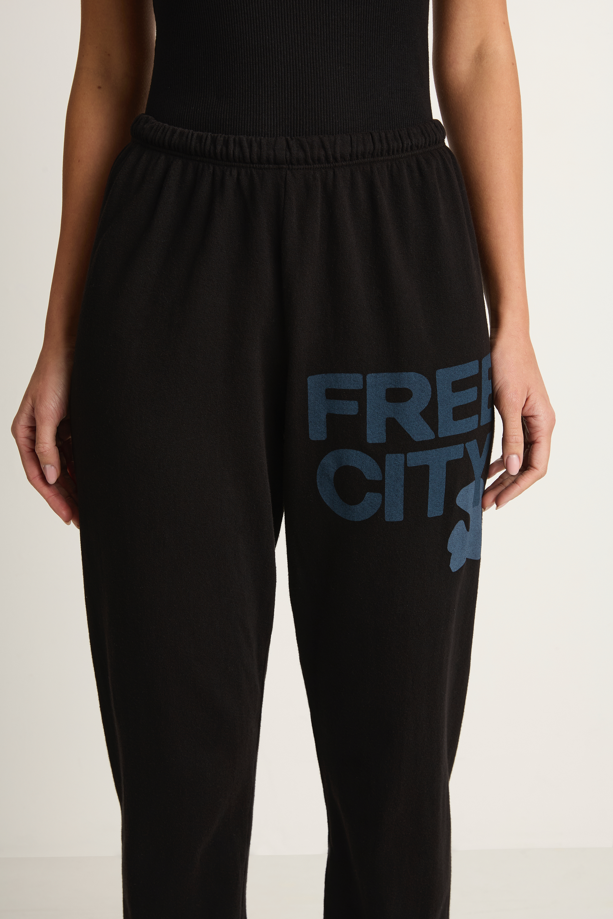 FREECITY Sweatpant - Moonshadow