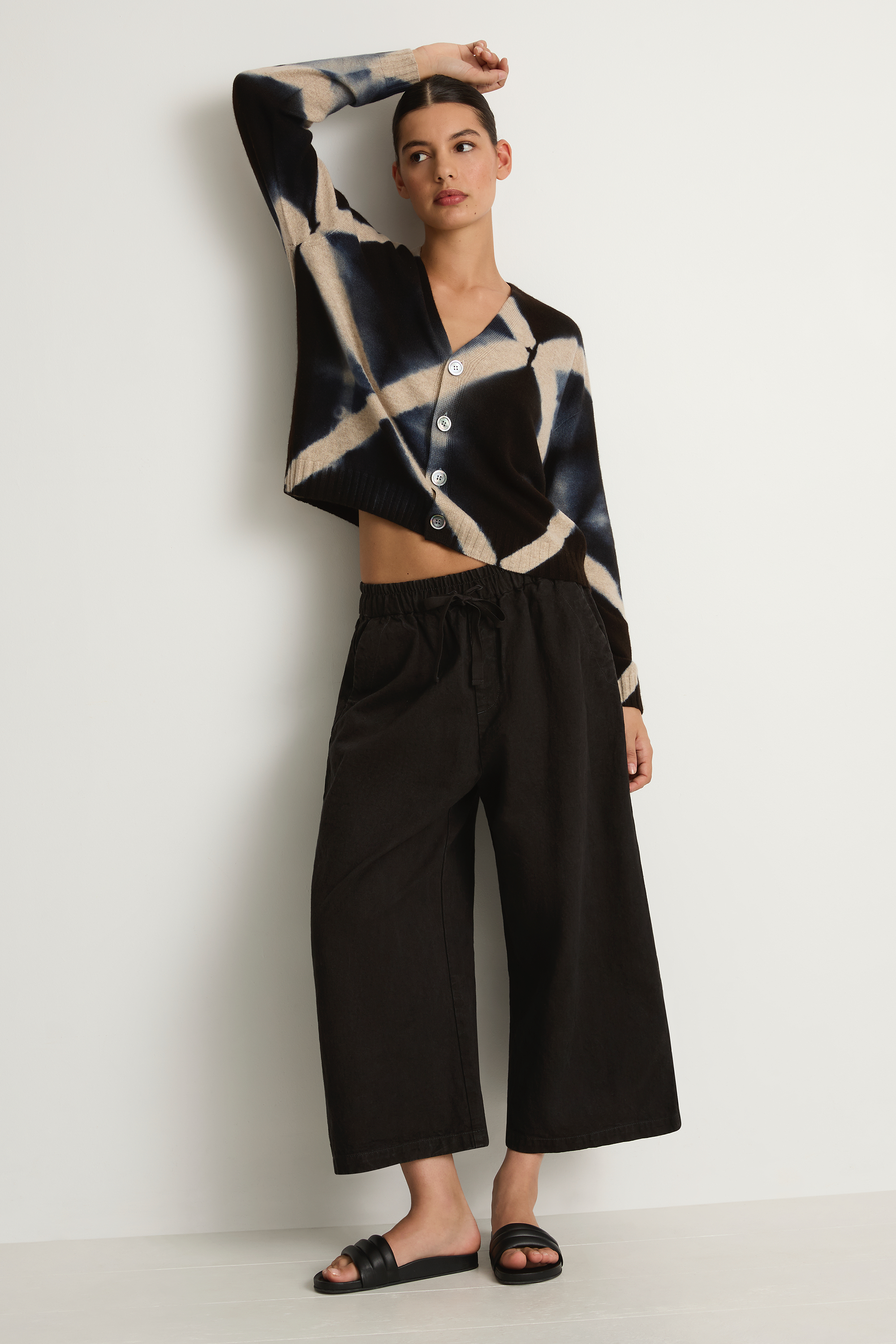 Pas De Calais Organic Cotton Linen Natural Twill Cropped Wide Pants - Black