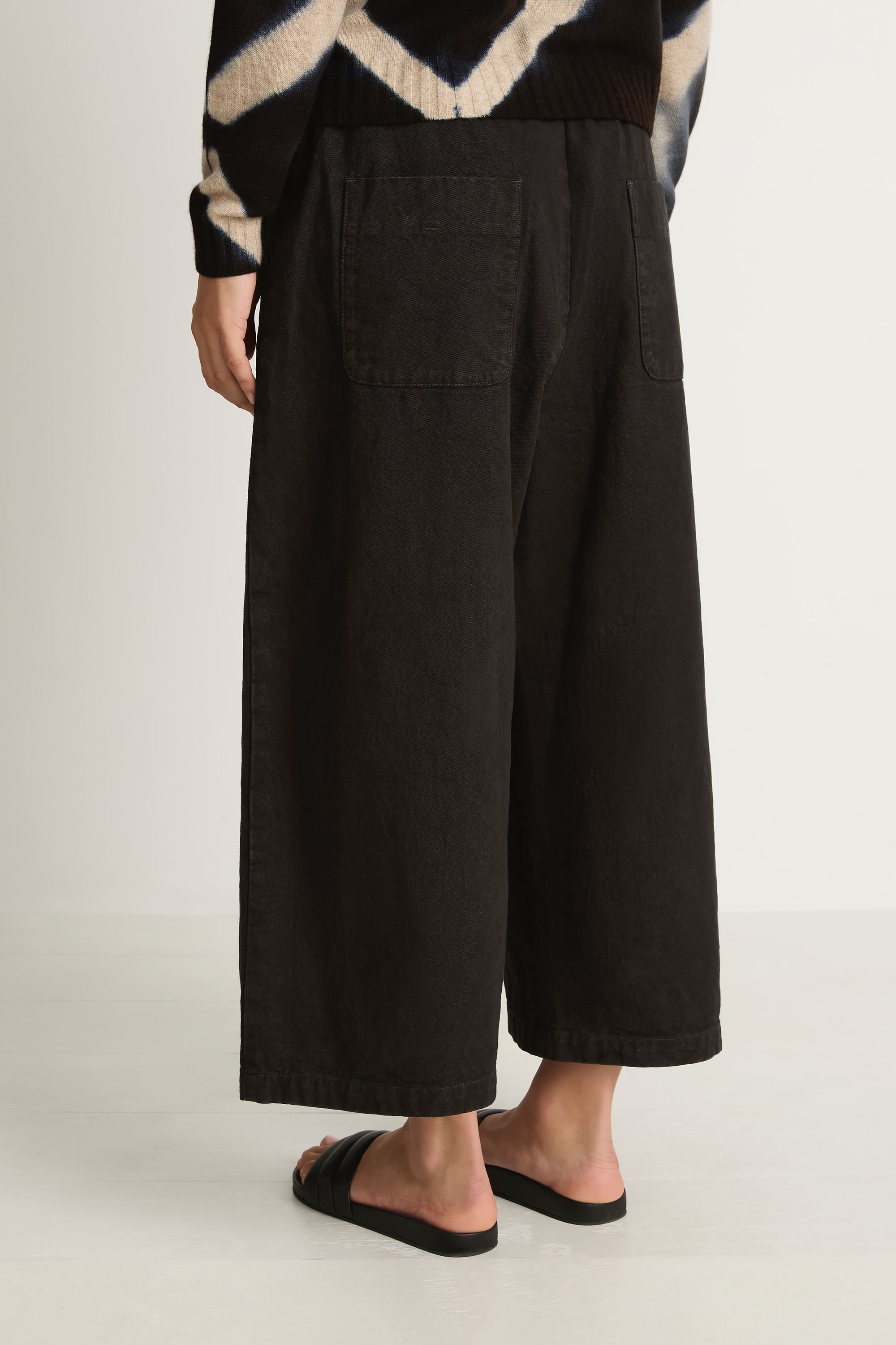 Pas De Calais Organic Cotton Linen Natural Twill Cropped Wide Pants - Black