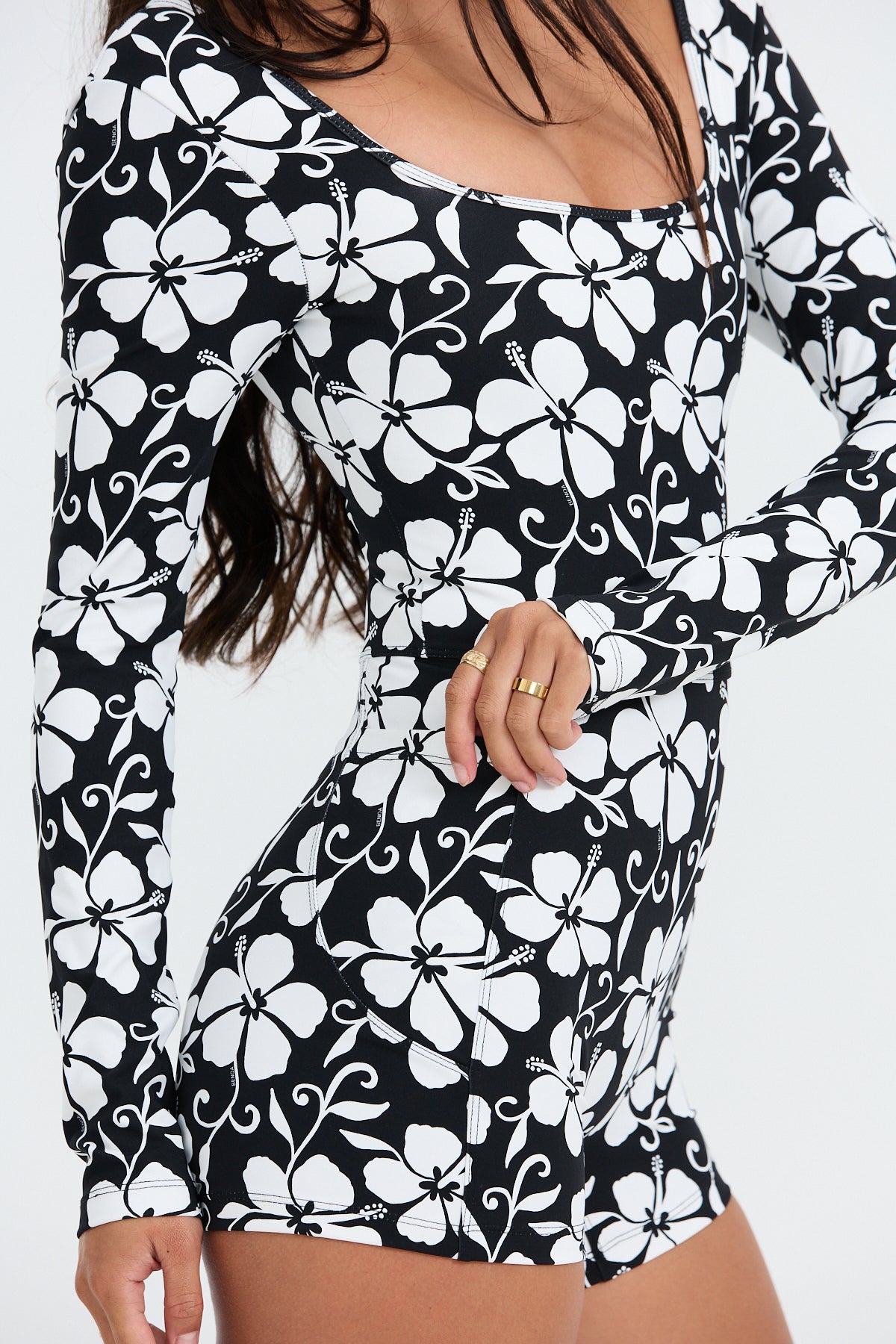 Benoa Body Long Sleeve Romper - Pupukea Black