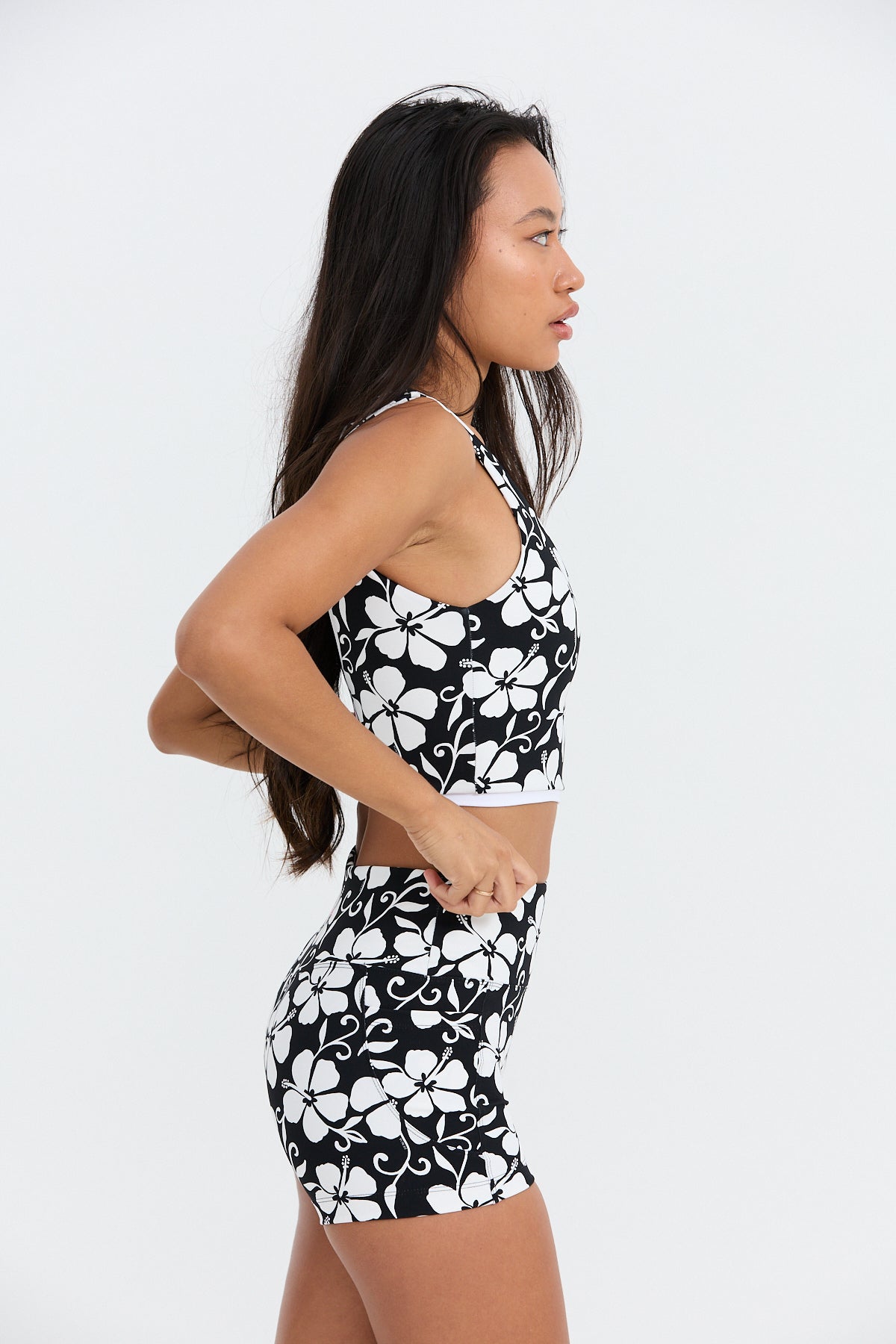Benoa Body 2.5" Booty Shorts - Pupukea Black