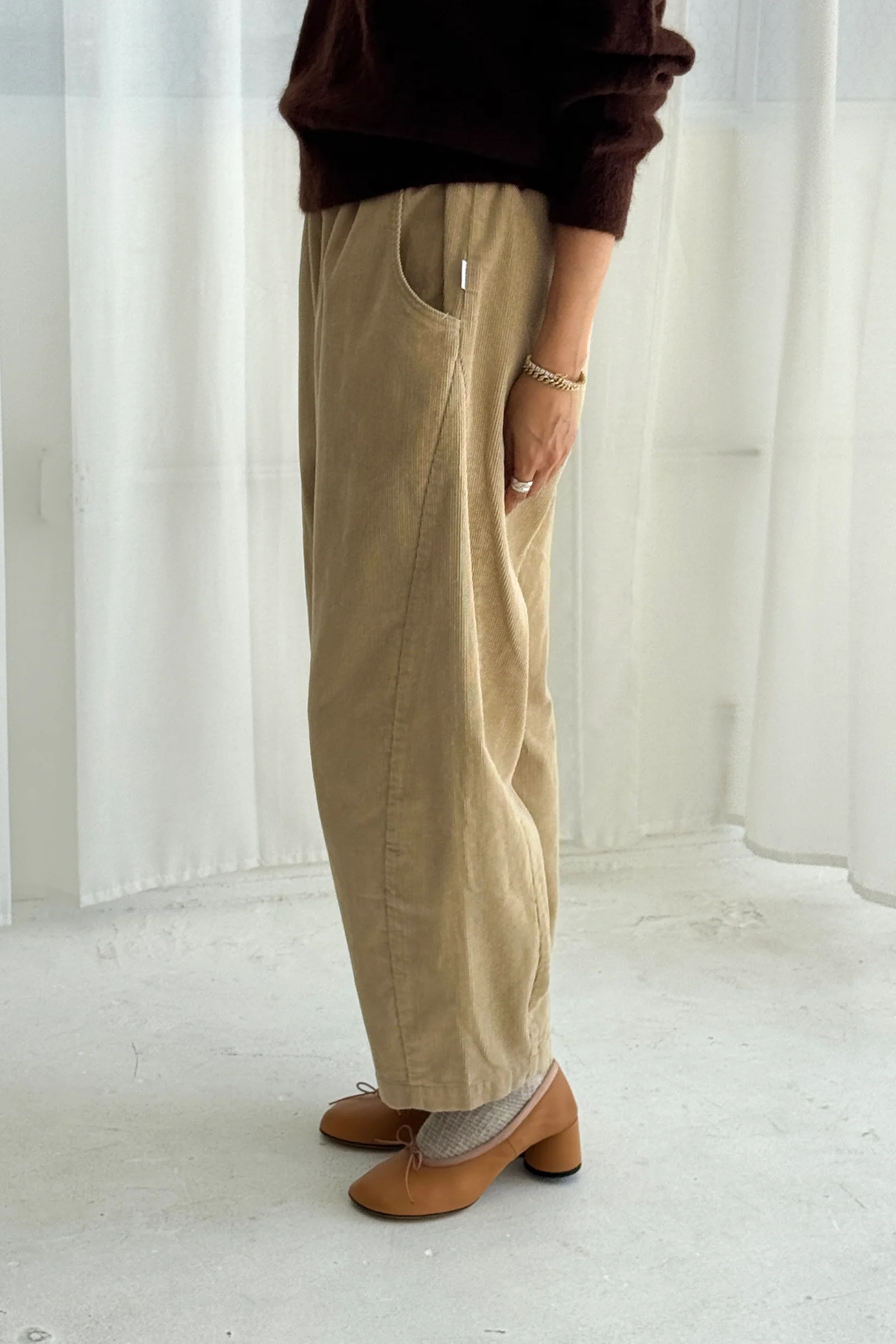 Le Bon Shoppe Corduroy Arc Pants - Khaki