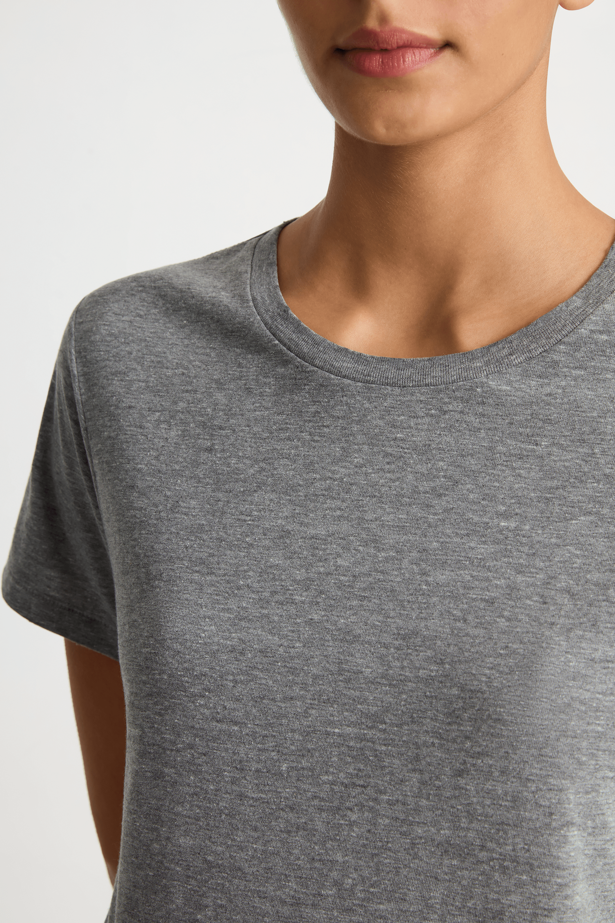 AMO Denim Classic Tee - Heather Grey