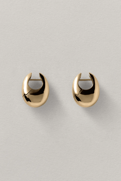 annika-inez-sloping-hinge-