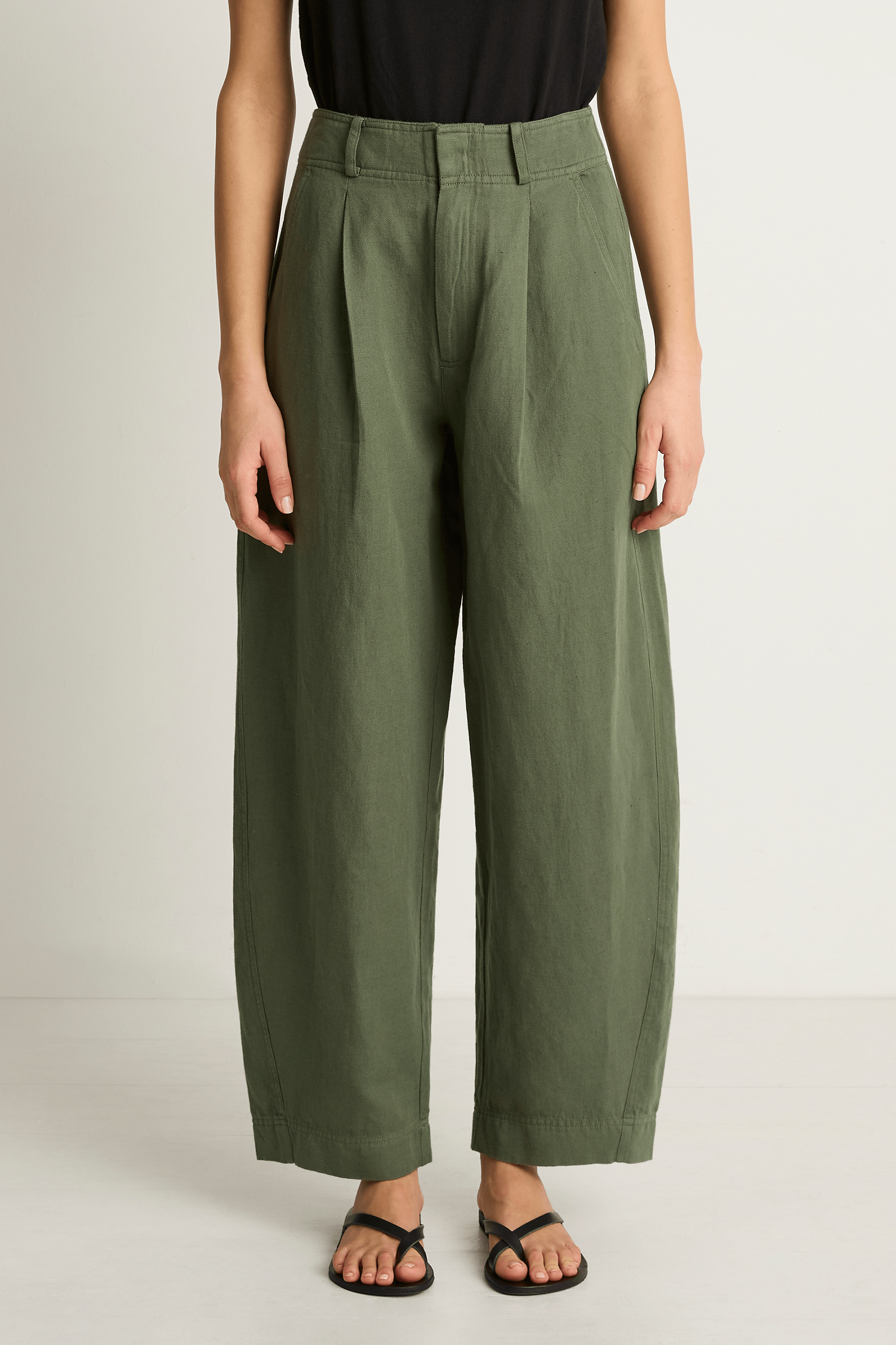 Apiece Apart Bari Crop Trouser - Thyme