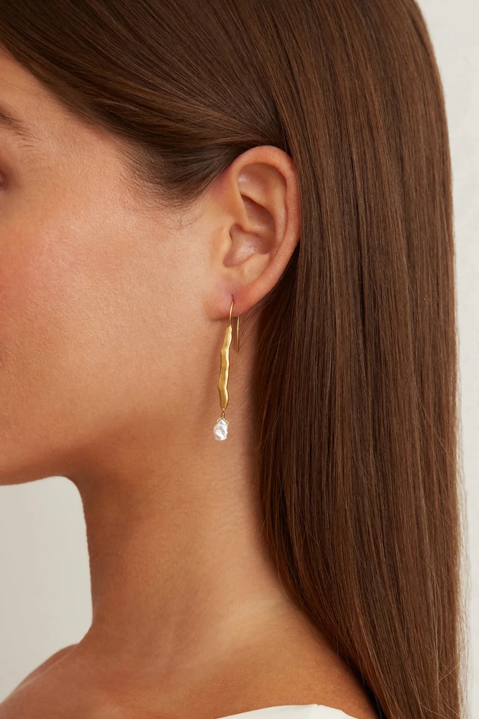Chan Luu Gold Wave Pearl Drop Earrings - White