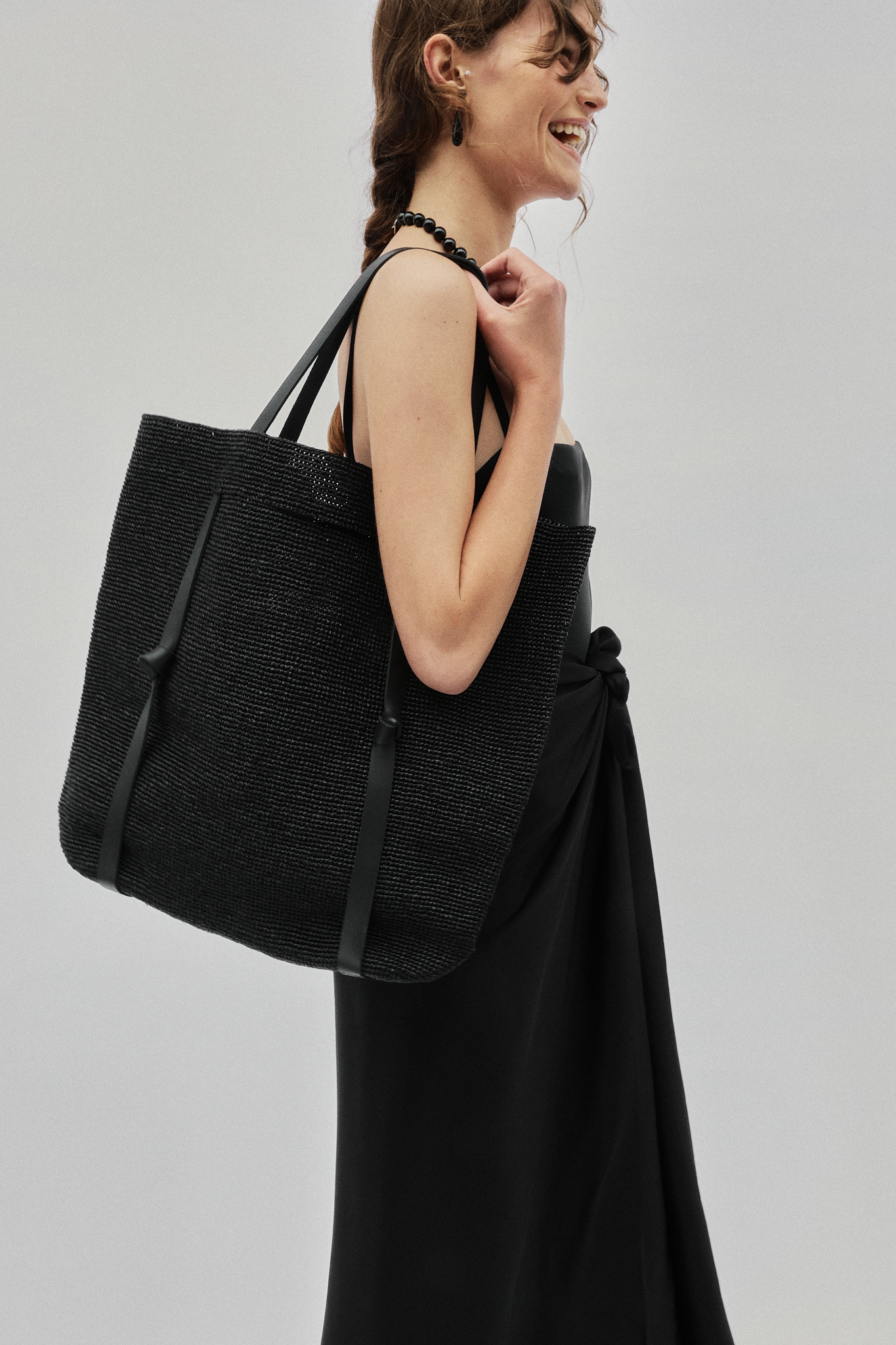 Janessa Leoné Tanner Bag - Black