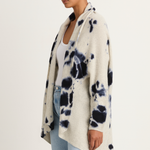 Suzusan Cashmere Seamless Upside Down Cape - Madara Shibori Black / Light Grey