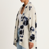 Suzusan Cashmere Seamless Upside Down Cape - Madara Shibori Black / Light Grey