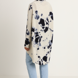 Suzusan Cashmere Seamless Upside Down Cape - Madara Shibori Black / Light Grey